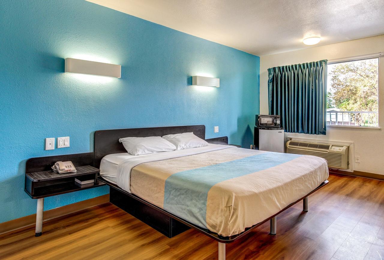 Motel 6 Waco - Lacy Lakeview Bellmead Exteriér fotografie